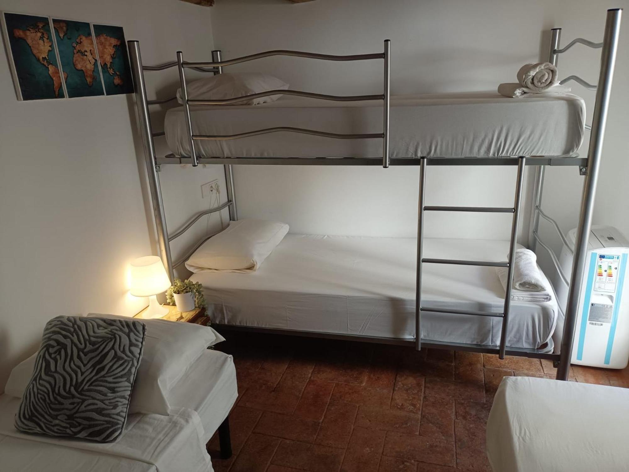 Habitacion Para Grupos Hasta 8 En Plena Rambla De Cataluna Barcelona Kültér fotó