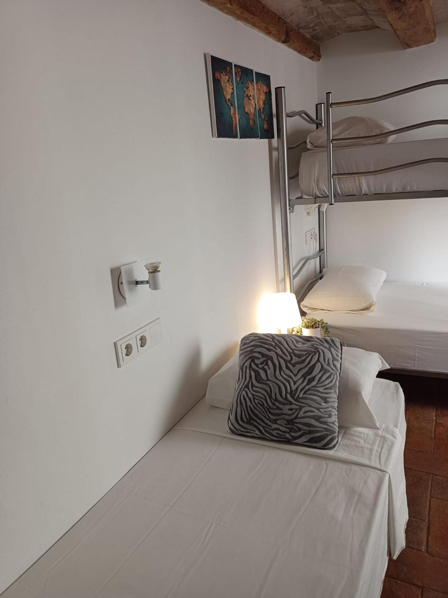 Habitacion Para Grupos Hasta 8 En Plena Rambla De Cataluna Barcelona Kültér fotó