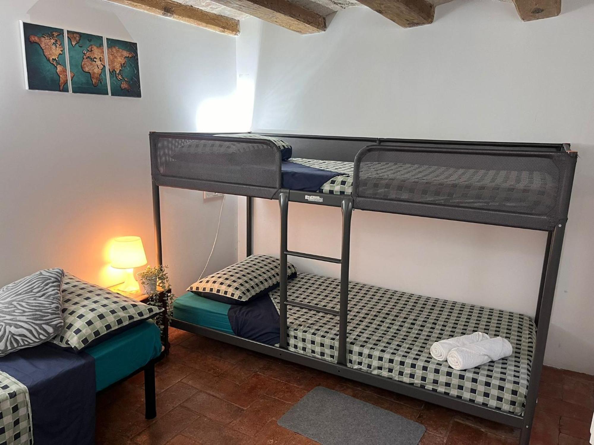 Habitacion Para Grupos Hasta 8 En Plena Rambla De Cataluna Barcelona Kültér fotó
